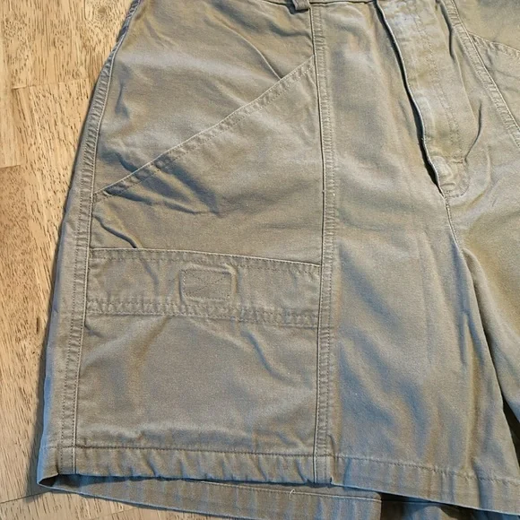 Vintage Columbia Hiking Shorts - Picture 2 of 7
